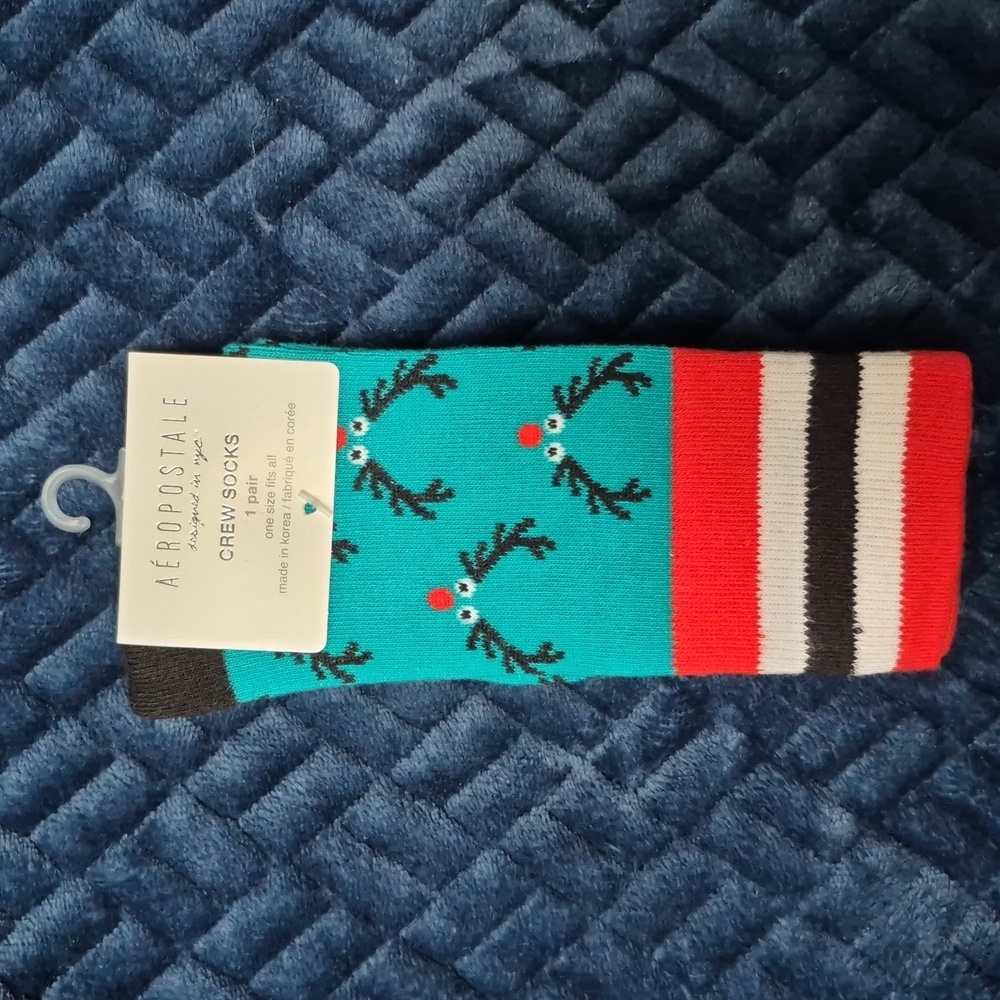 Aeropostale Reindeer Crew Socks NWT!